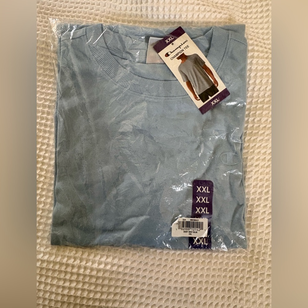 Champion Light Blue Crewneck Tee. XXL NWT